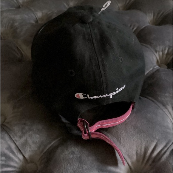 Women’s Black Champion Hat. - Picture 4 of 4